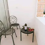 Sustina * Tribunj (Sibenik-Knin)